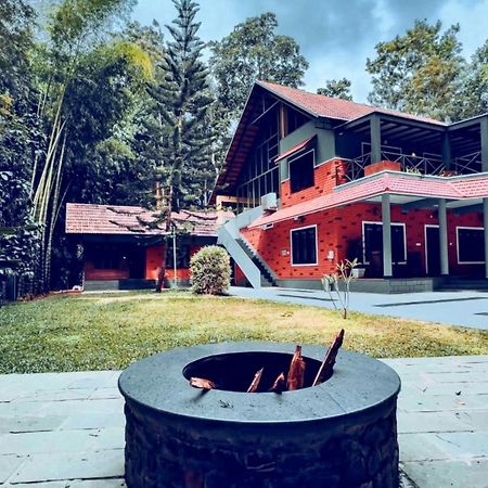 Adrak Mountain Mist Forest Resort Pulpally Esterno foto