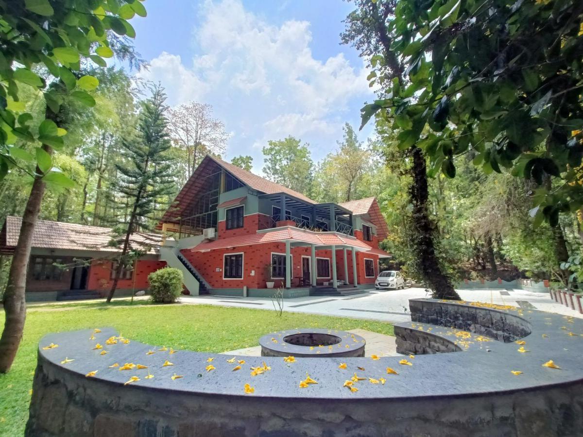 Adrak Mountain Mist Forest Resort Pulpally Esterno foto